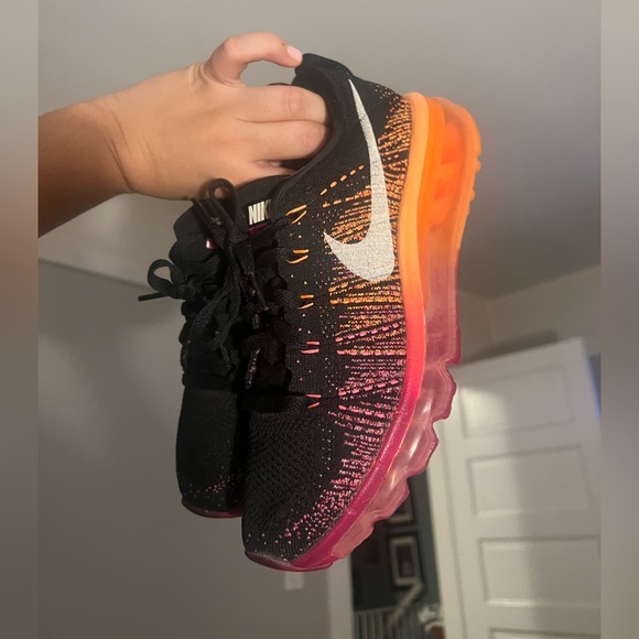 NIKE FLYKNIT MAX WOMENS 7 no insoles - Picture 4 of 7